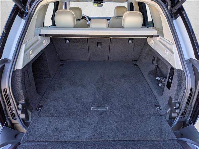 Used 2023 Land Rover Range Rover SE image 6
