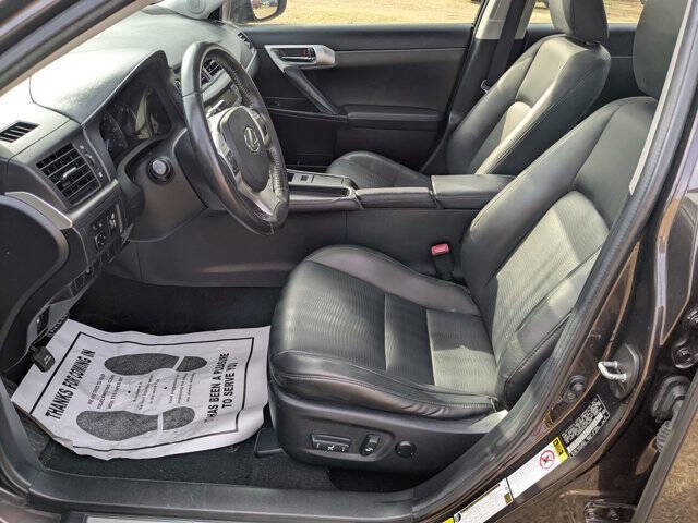 Used 2013 Lexus CT 200h w/ Premium Pkg w/Backup Camera FWD image 15