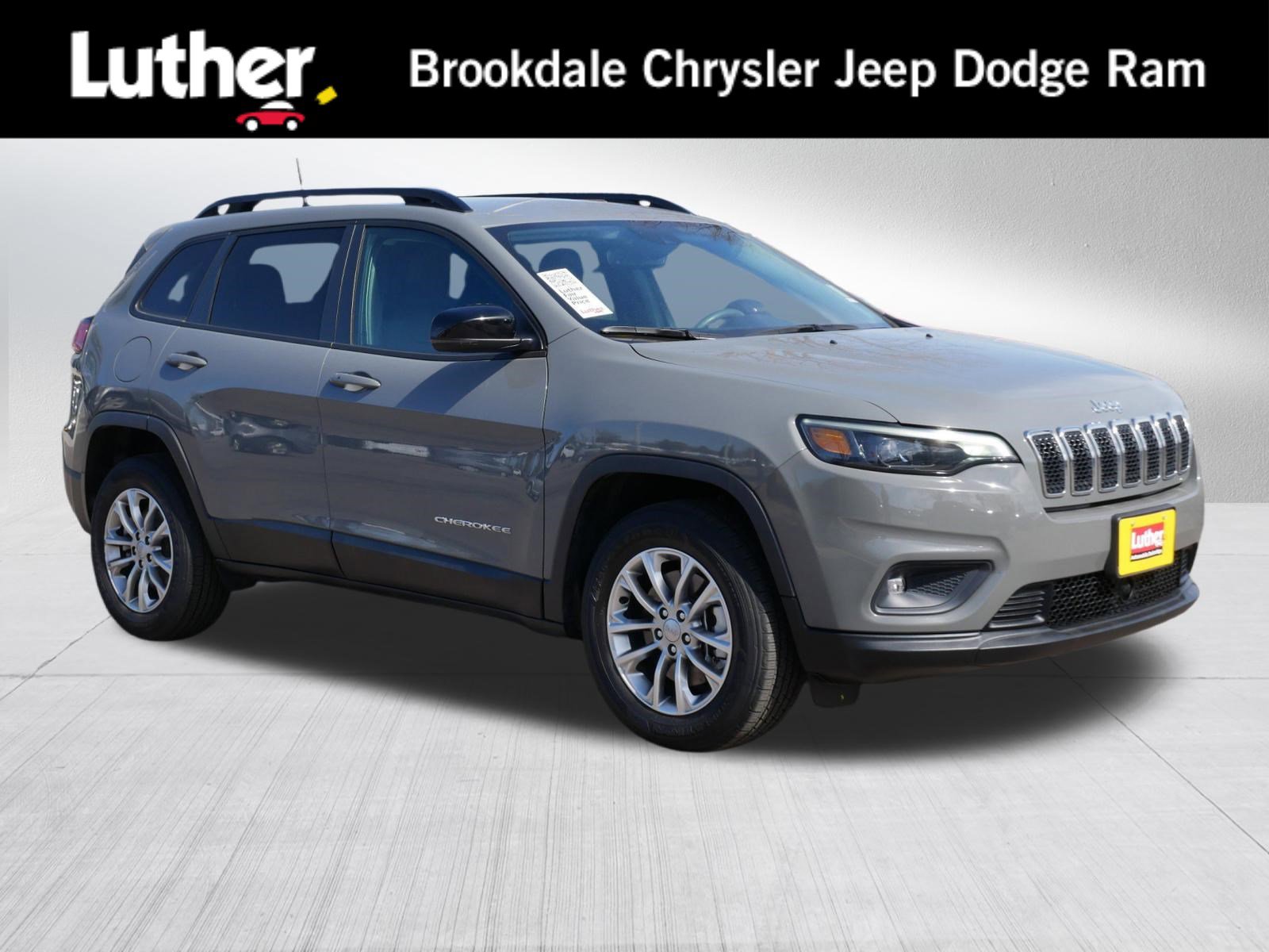 Used 2022 Jeep Cherokee Latitude Lux image 1
