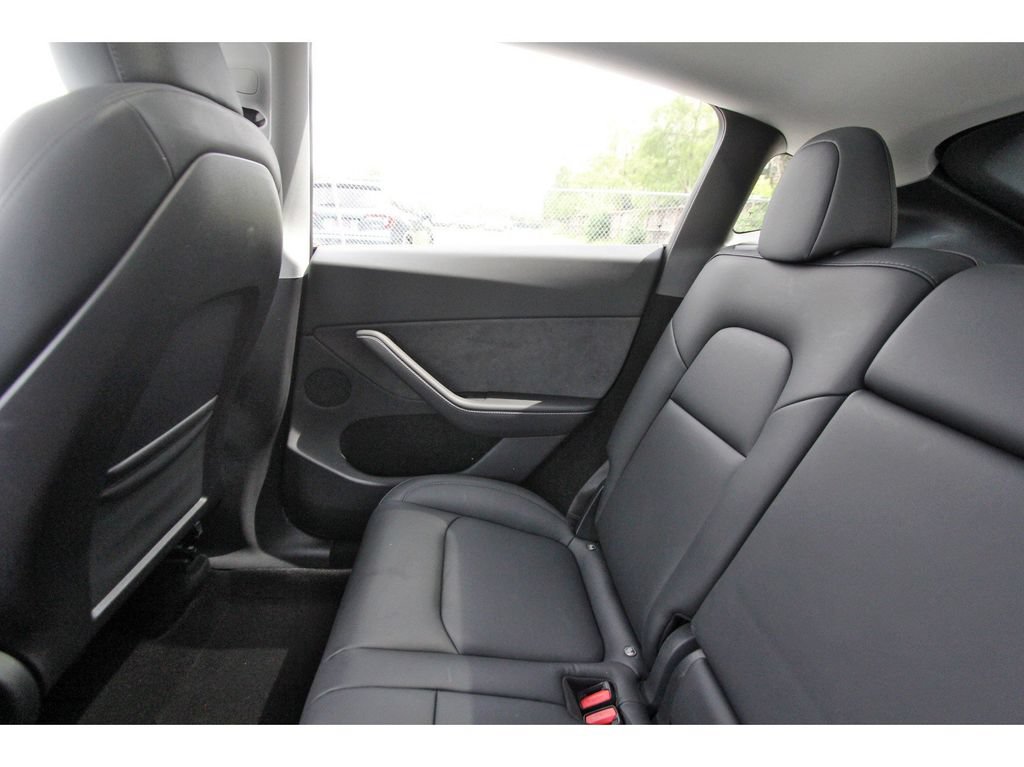 Used 2023 Tesla Model Y Long Range AWD/4WD image 12