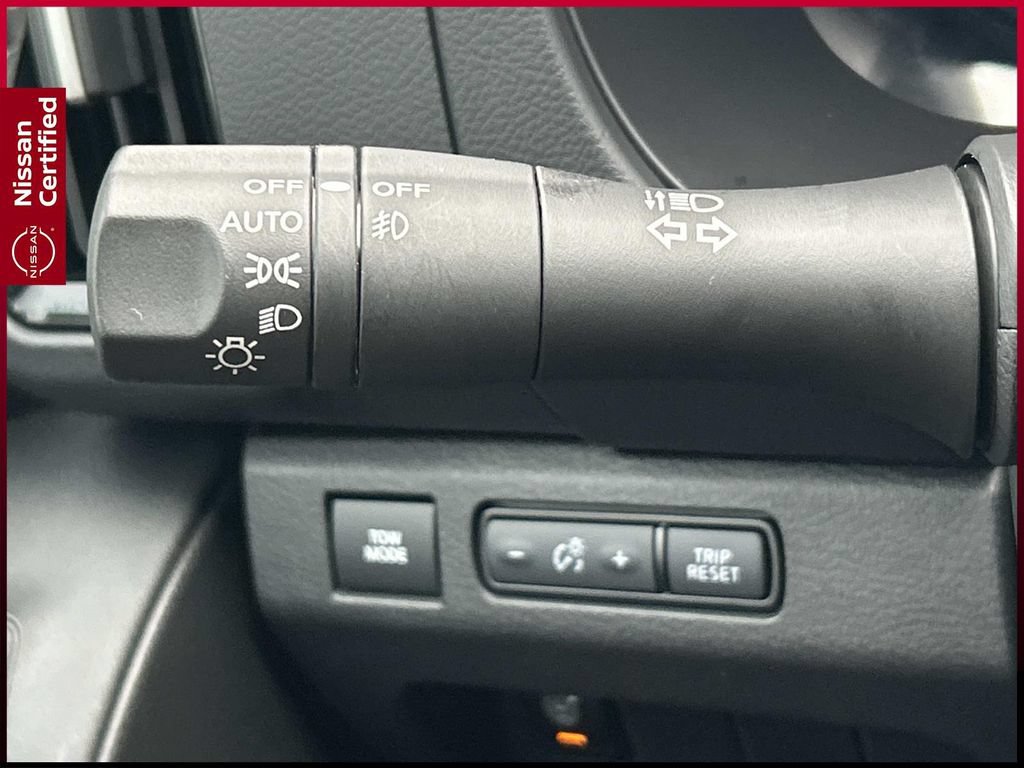 Certified 2025 Nissan Frontier PRO-4X AWD/4WD image 36
