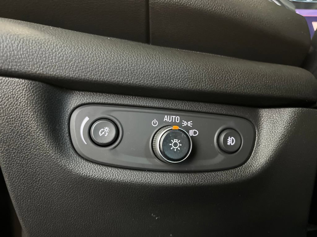 Used 2019 Buick Regal Avenir w/ Driver Confidence Package II FWD image 14