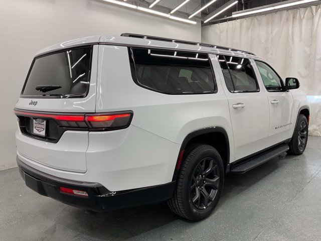 New 2026 Jeep Grand Wagoneer L Limited AWD/4WD image 7