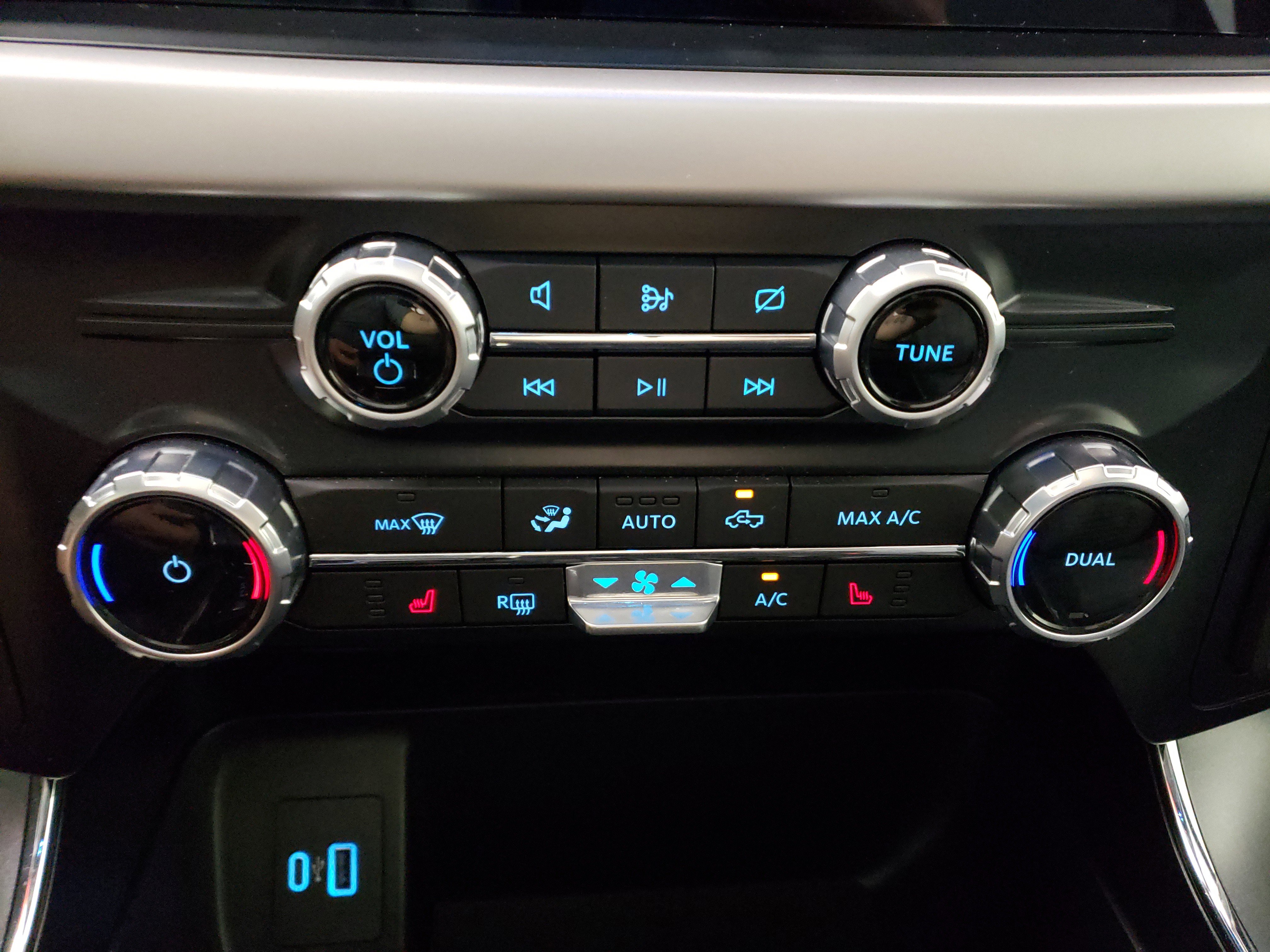 Used 2023 Ford F150 XLT w/ Equipment Group 302A High image 26