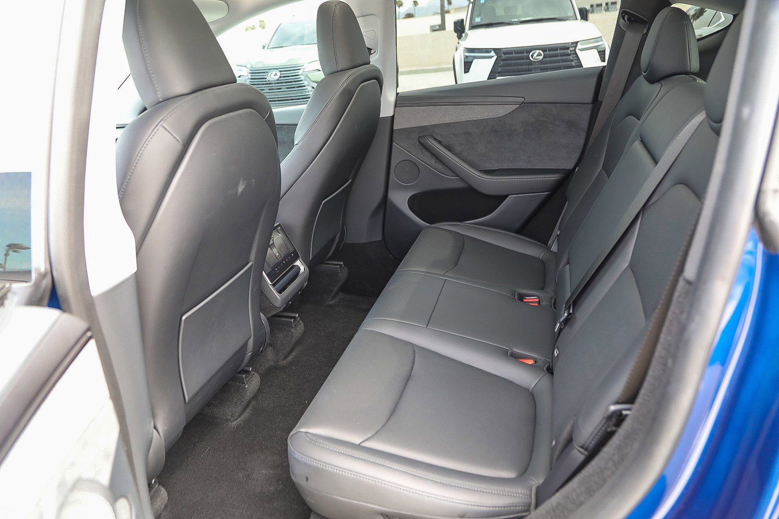 Used 2026 Tesla Model Y Long Range image 18