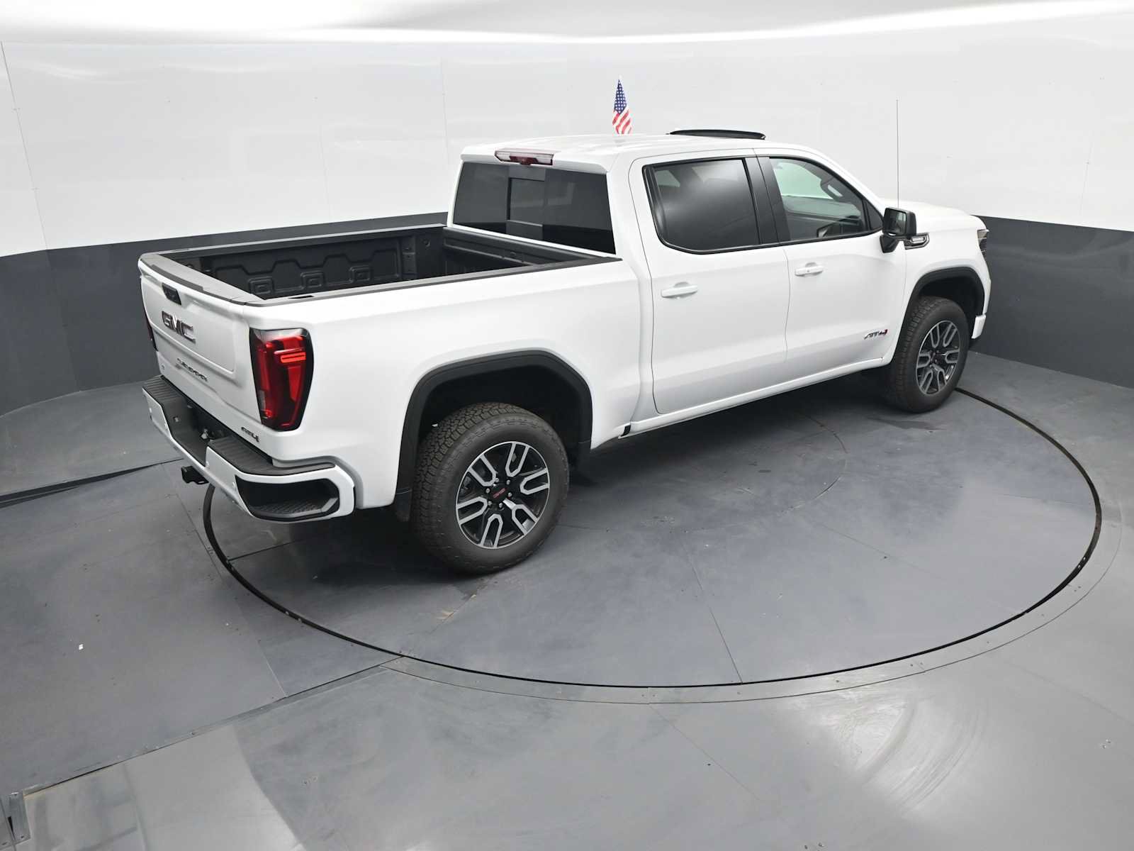 New 2026 GMC Sierra 1500 AT4 w/ AT4 Premium Package AWD/4WD image 33