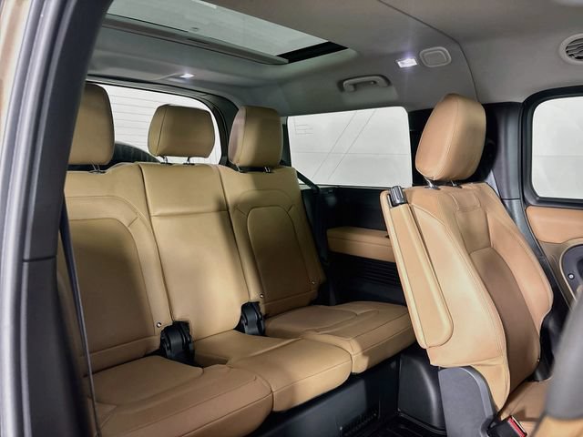 New 2025 Land Rover Defender 130 S AWD/4WD image 24