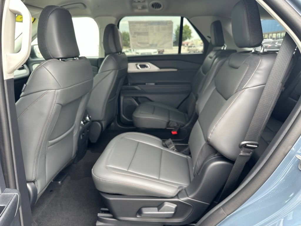 New 2026 Ford Explorer Active w/ Active Comfort Package AWD/4WD image 18