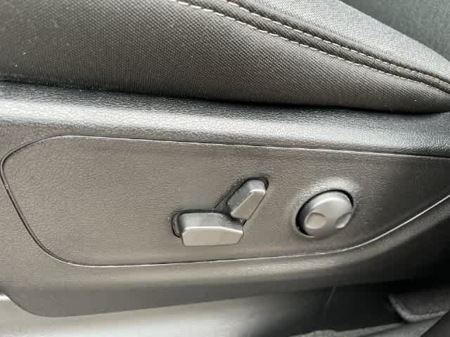 Used 2022 RAM 1500 Big Horn AWD/4WD image 14