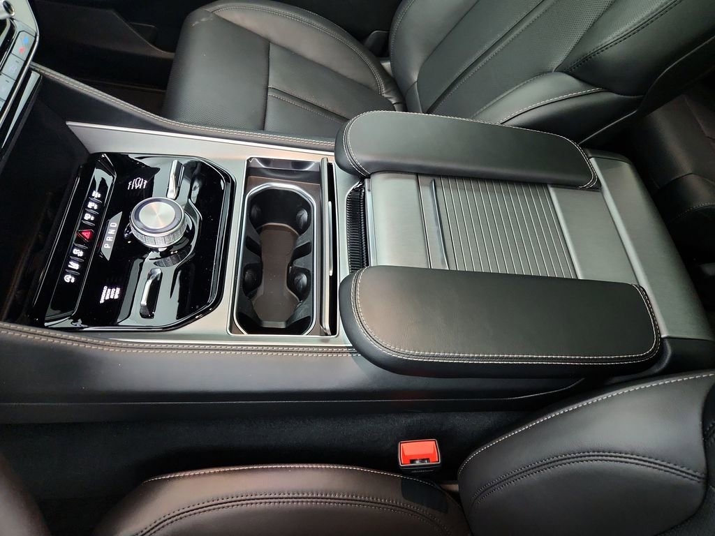 New 2026 Jeep Grand Wagoneer L Limited AWD/4WD image 28