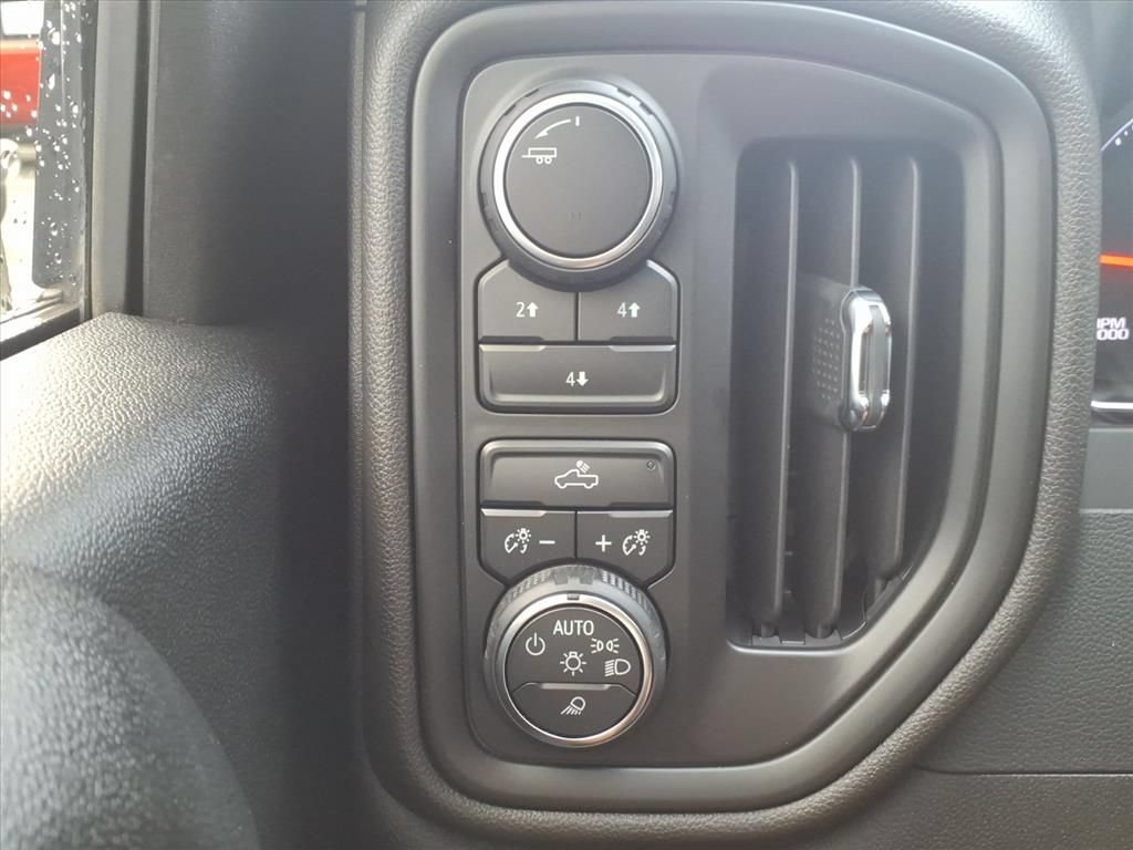 Used 2023 Chevrolet Silverado 2500 Custom w/ Custom Value Package AWD/4WD image 20