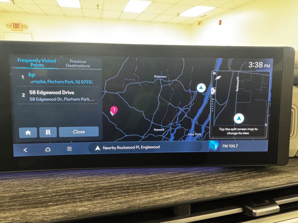 Used 2024 Hyundai Santa Fe Limited image 22