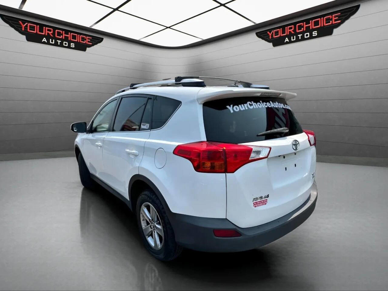 Used 2015 Toyota RAV4 XLE image 2