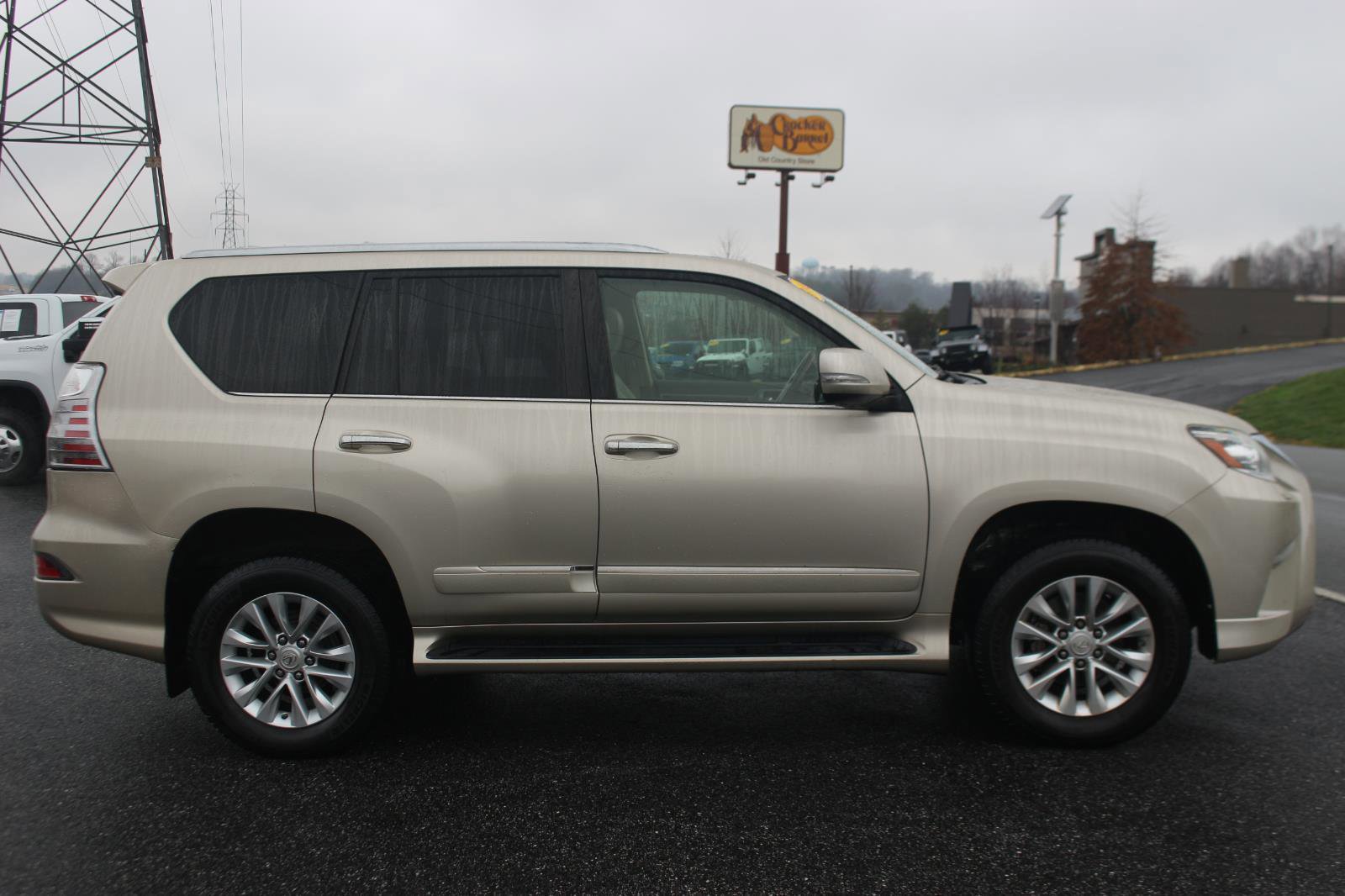 Used 2016 Lexus GX 460 image 8