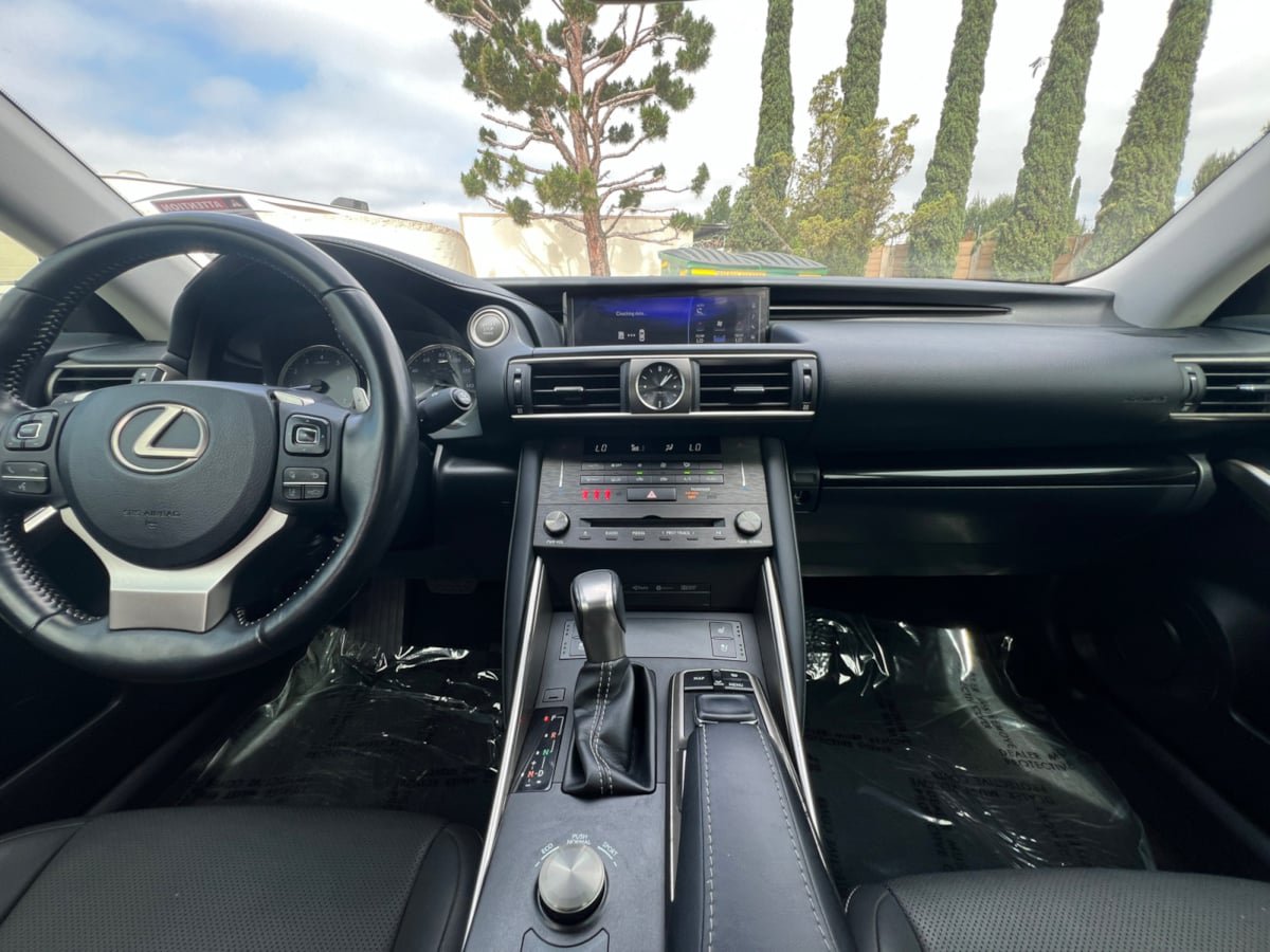Used 2020 Lexus IS 300 w/ Navigation Package RWD image 15