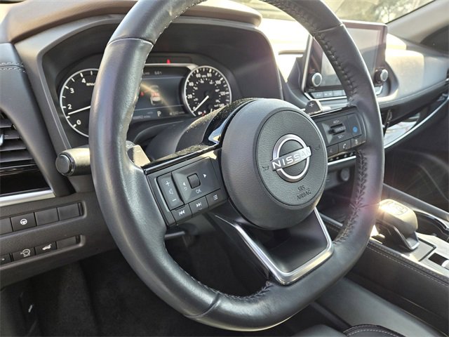 Used 2023 Nissan Rogue SL image 12