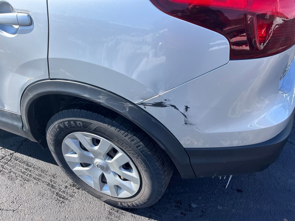 Used 2019 Nissan Rogue Sport S image 4