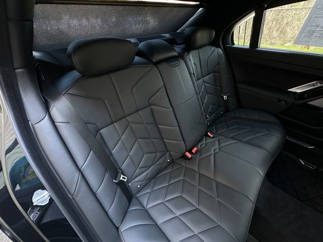 Used 2023 BMW 740i w/ Parking Assistance Package image 54