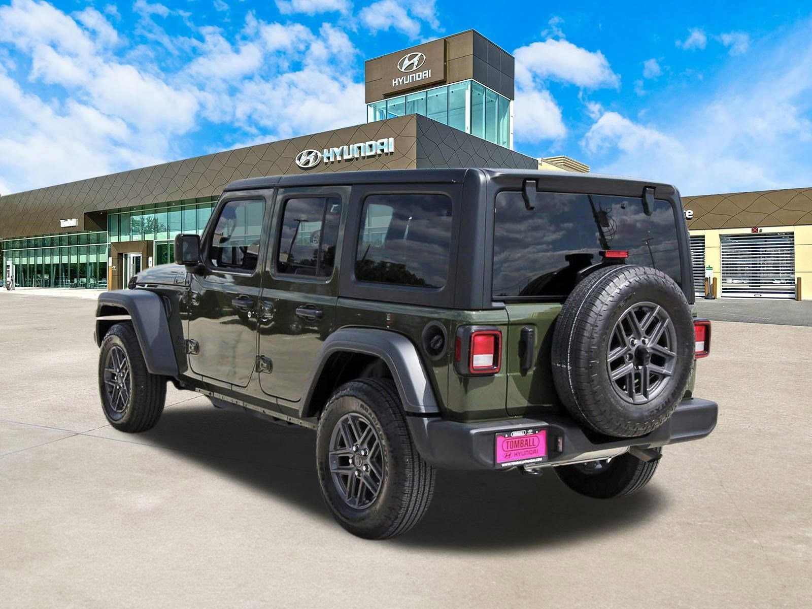 Used 2024 Jeep Wrangler Sport S image 8