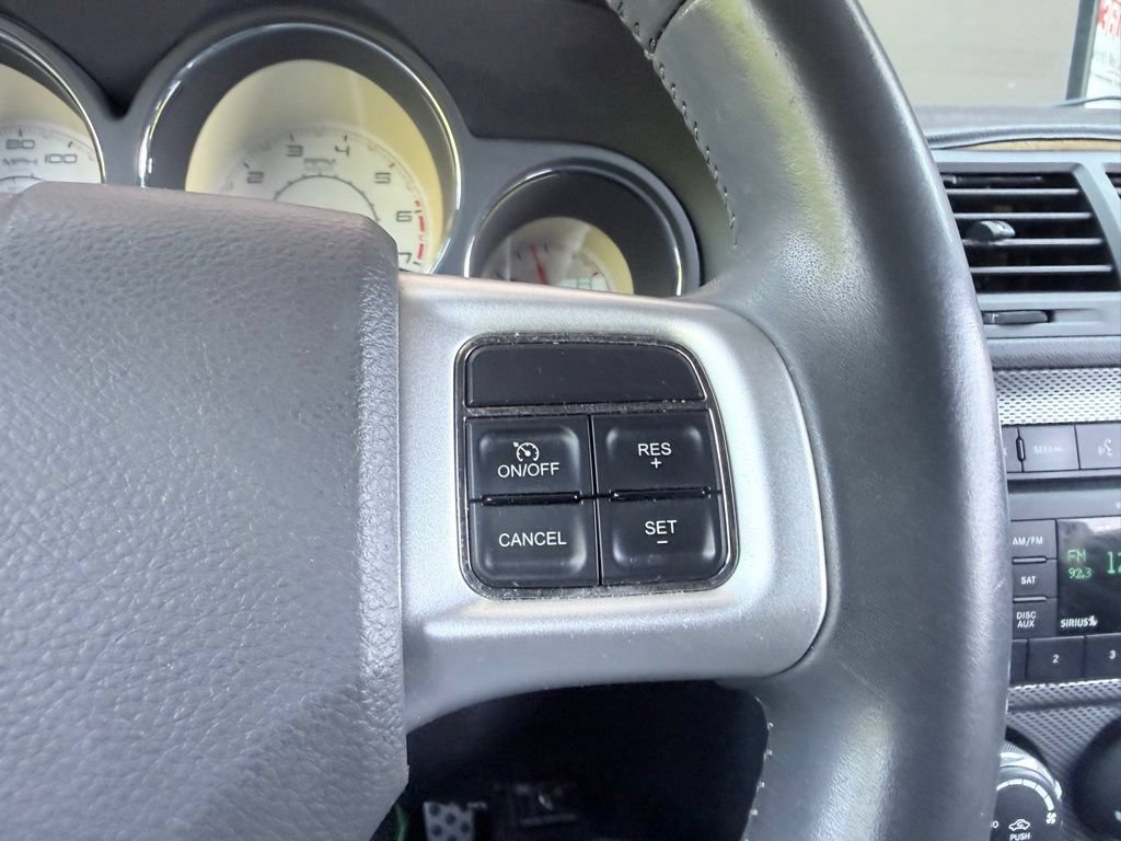 Used 2014 Dodge Challenger R/T RWD image 14