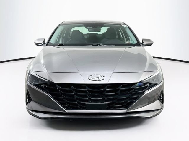 Certified 2023 Hyundai Elantra SEL w/ Convenience Package FWD image 2
