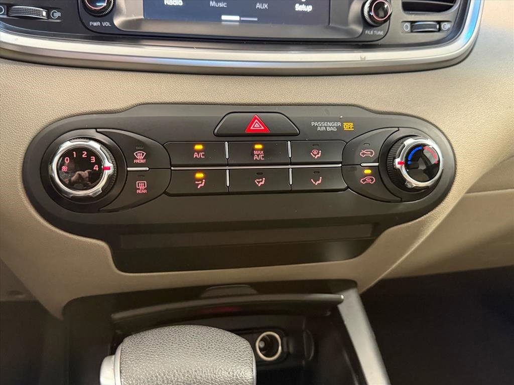 Used 2020 Kia Sorento LX image 20