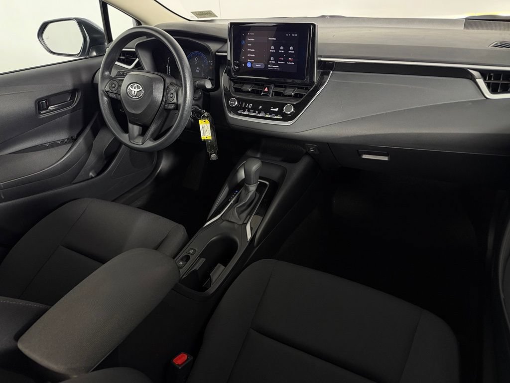 Used 2026 Toyota Corolla LE FWD image 12