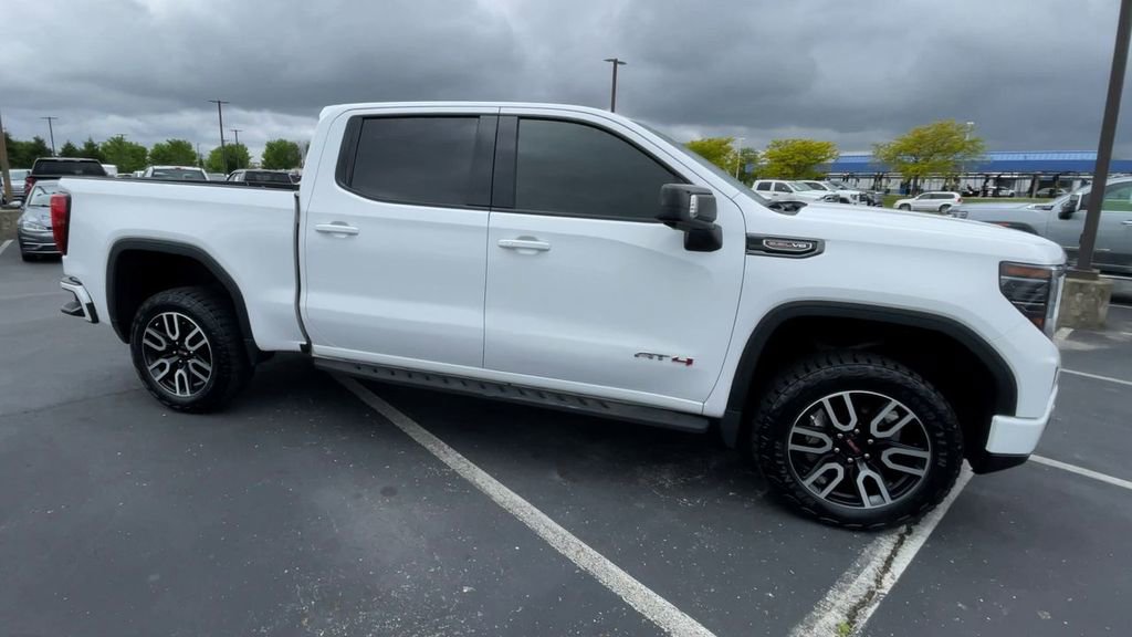 Used 2023 GMC Sierra 1500 AT4 w/ AT4 Premium Package AWD/4WD image 3