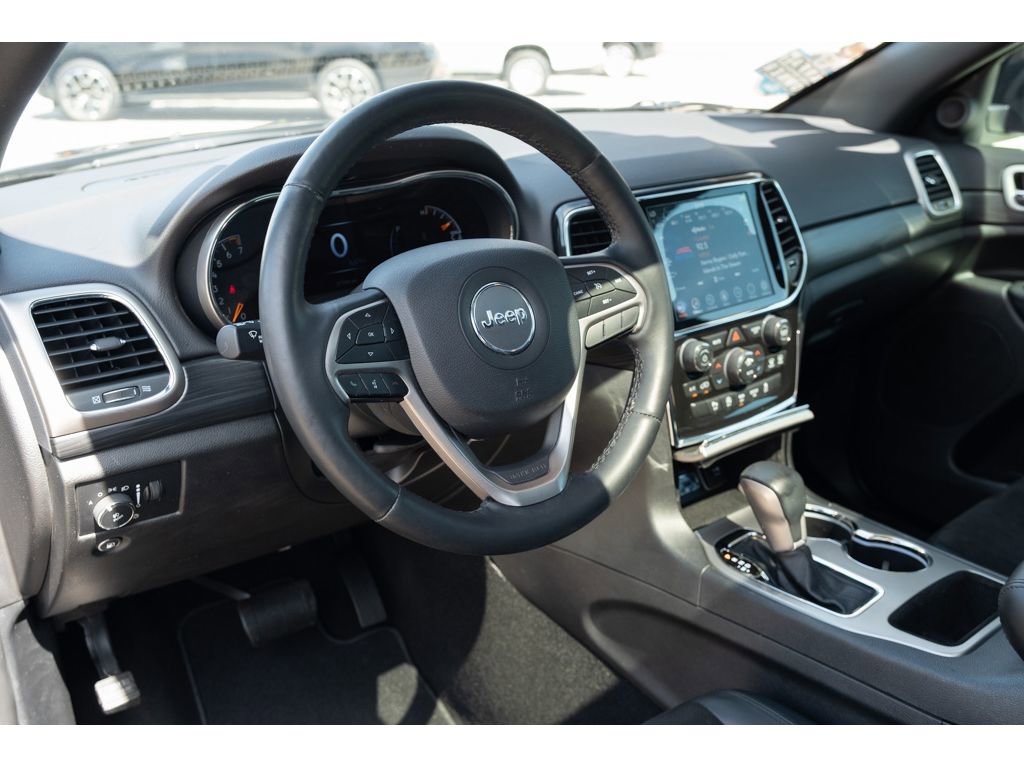 Used 2021 Jeep Grand Cherokee Laredo X image 10