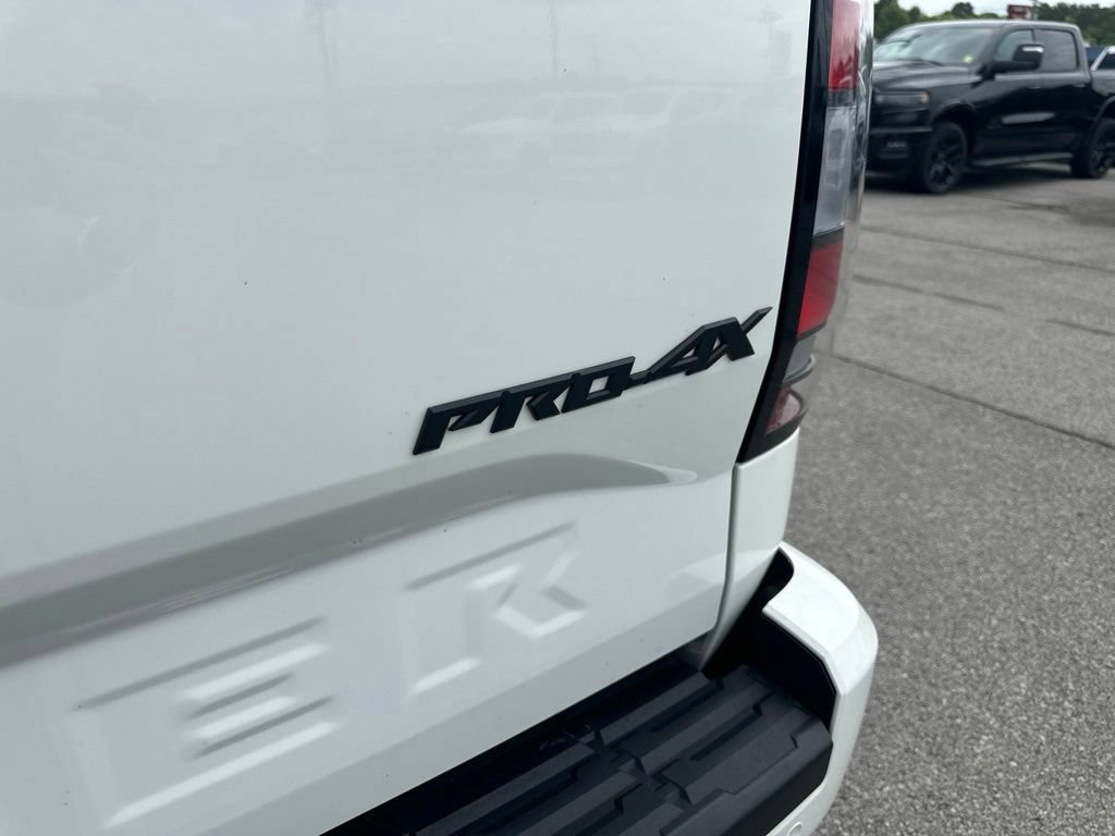 Used 2024 Nissan Frontier PRO-4X w/ Pro Convenience Package AWD/4WD image 10
