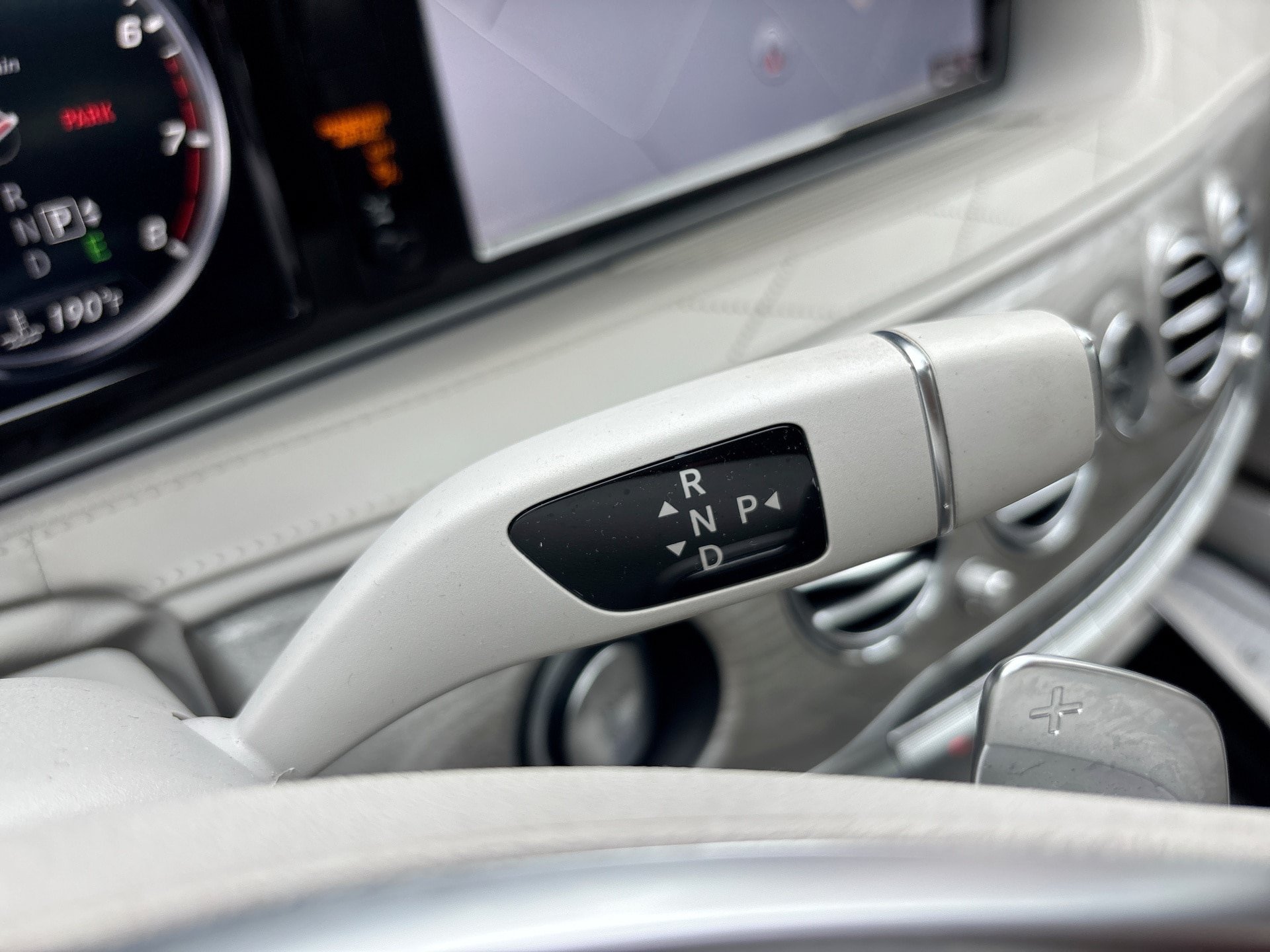 Used 2016 Mercedes-Benz S 550 Sedan image 23
