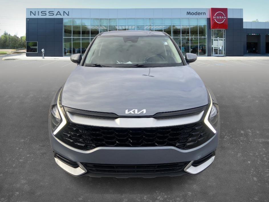 Used 2023 Kia Sportage EX image 2