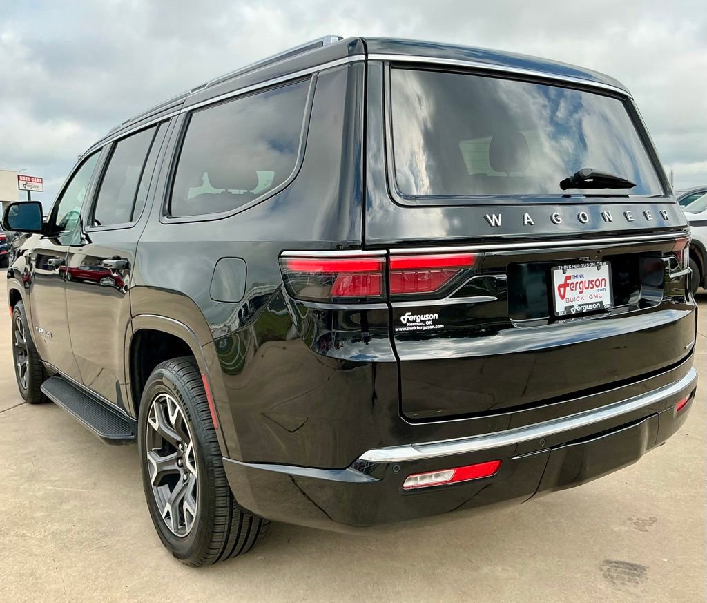 Used 2024 Jeep Wagoneer Series III AWD/4WD image 13