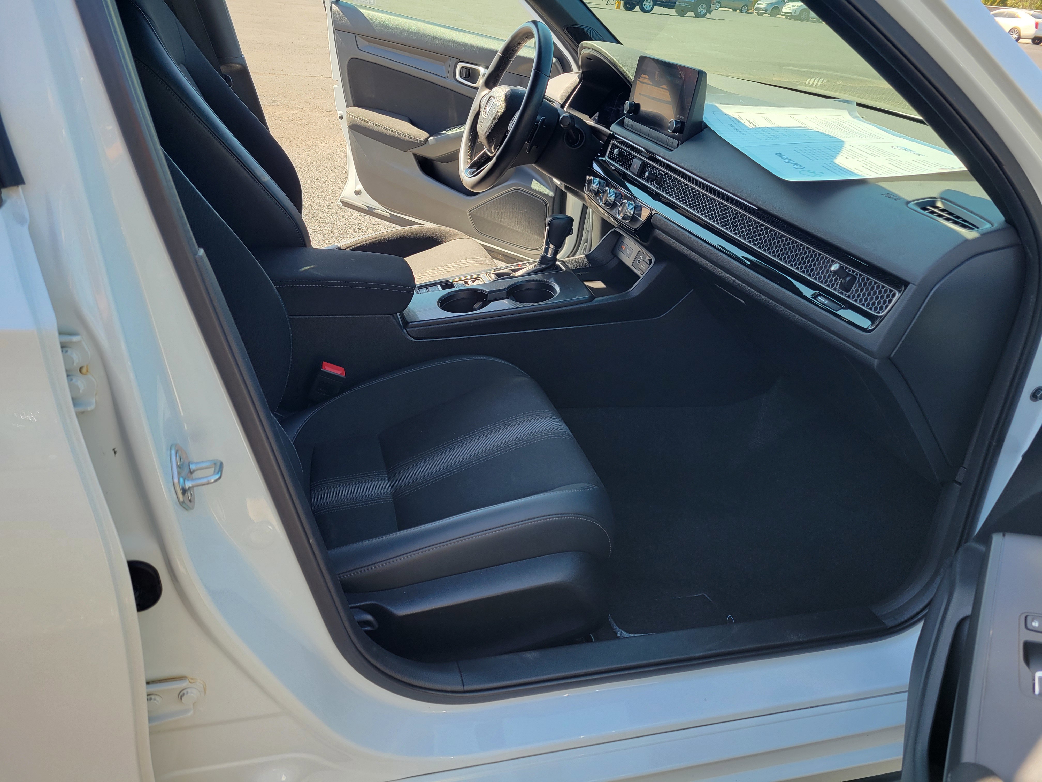 Used 2023 Honda Civic Sport image 25