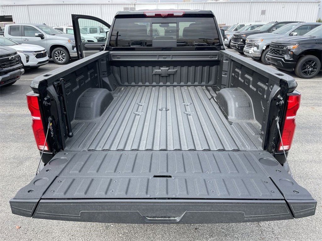 New 2025 Chevrolet Silverado 2500 ZR2 w/ Technology Package image 23