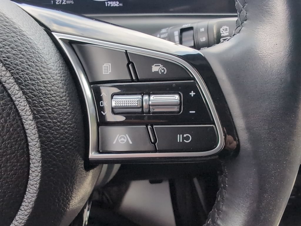 Used 2024 Kia Seltos S AWD/4WD image 16