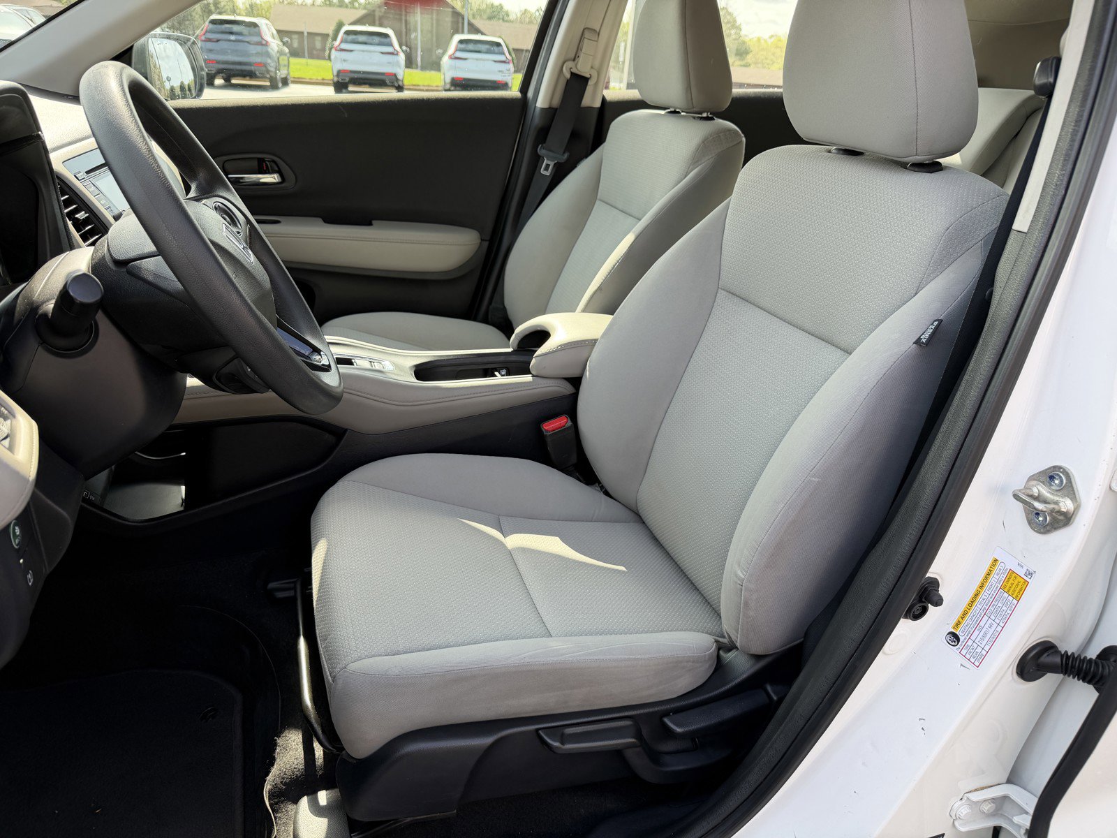 Used 2020 Honda HR-V LX image 16