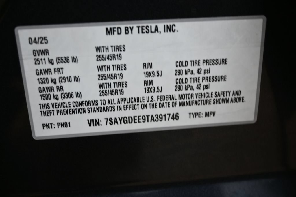 Used 2026 Tesla Model Y Long Range AWD/4WD image 17