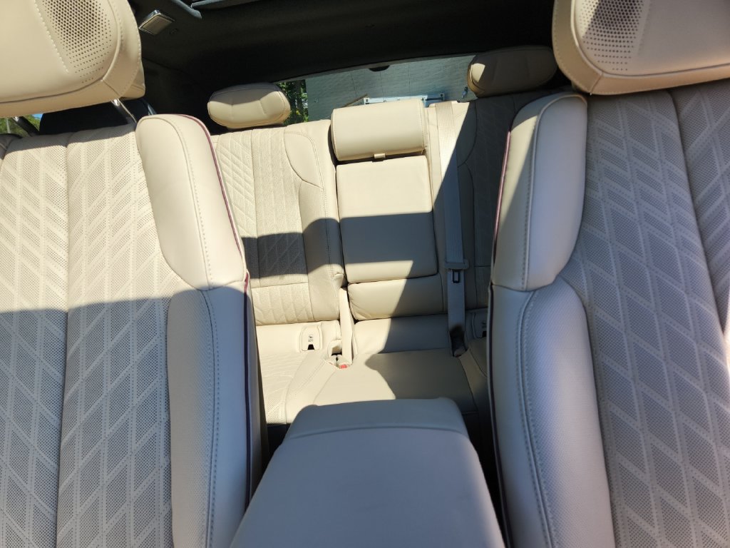 Certified 2026 Cadillac Lyriq Signature Luxury w/ Nappa Leather Package AWD/4WD image 36