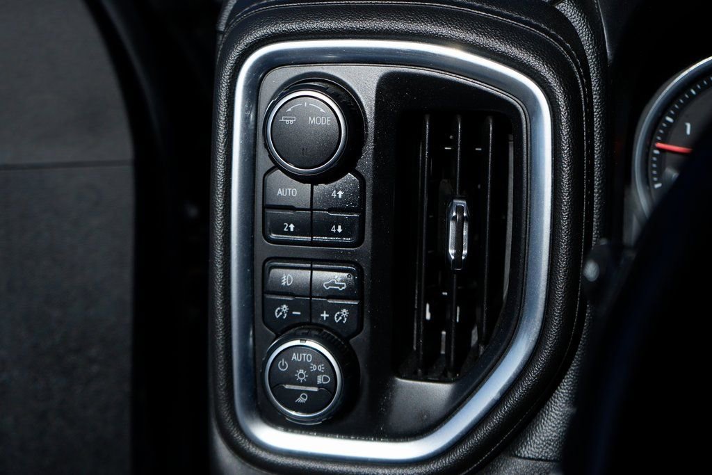 Used 2020 Chevrolet Silverado 2500 LTZ image 19