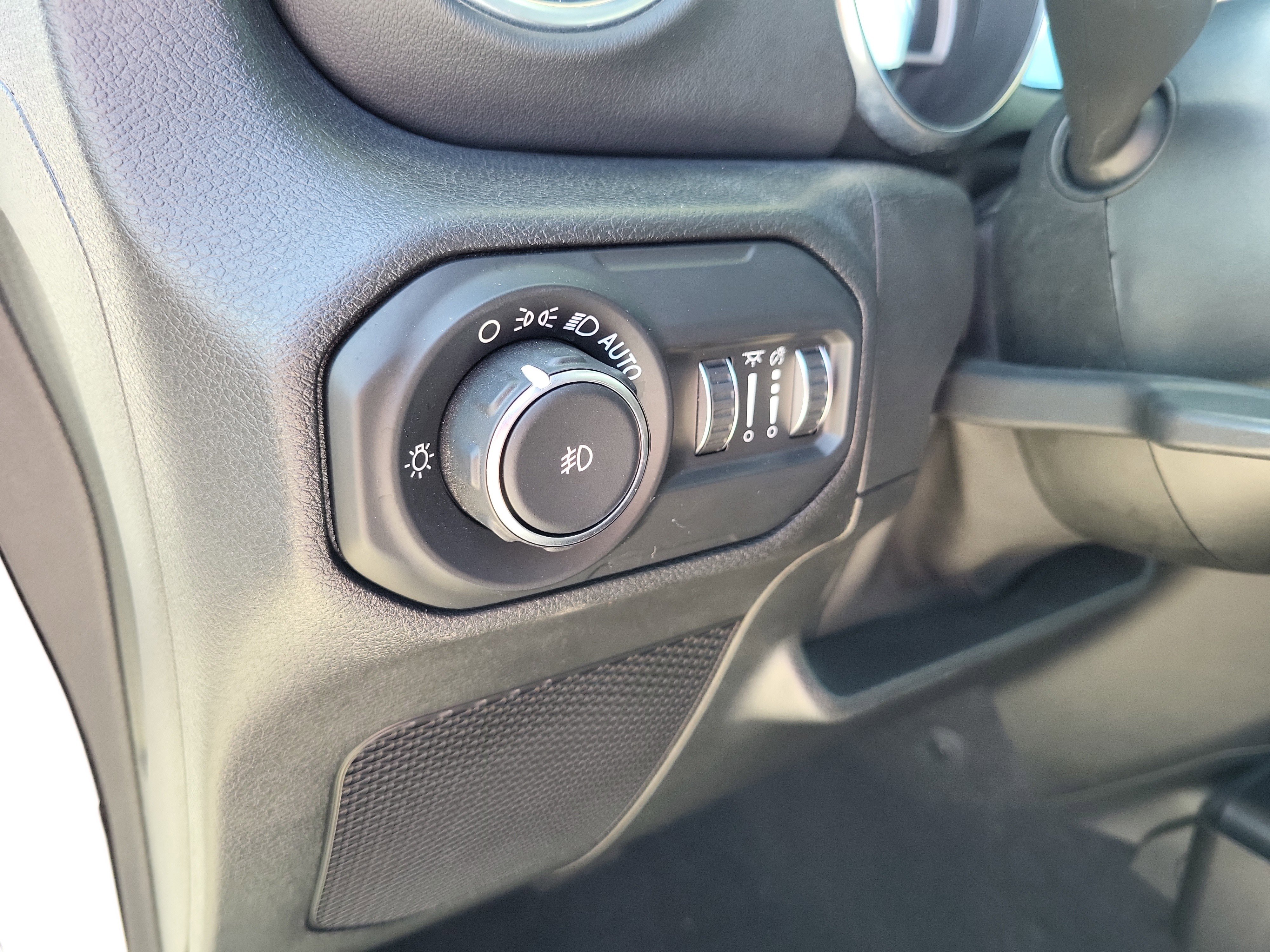 Used 2021 Jeep Wrangler Unlimited Sahara image 17