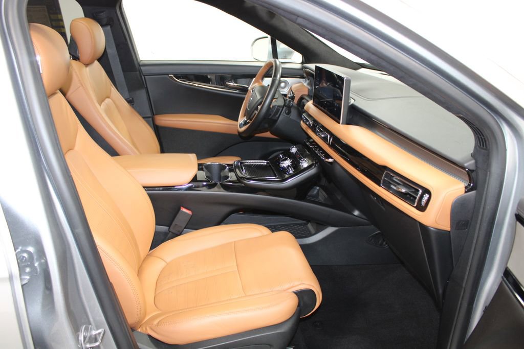 Used 2023 Lincoln Nautilus Black Label AWD/4WD image 29