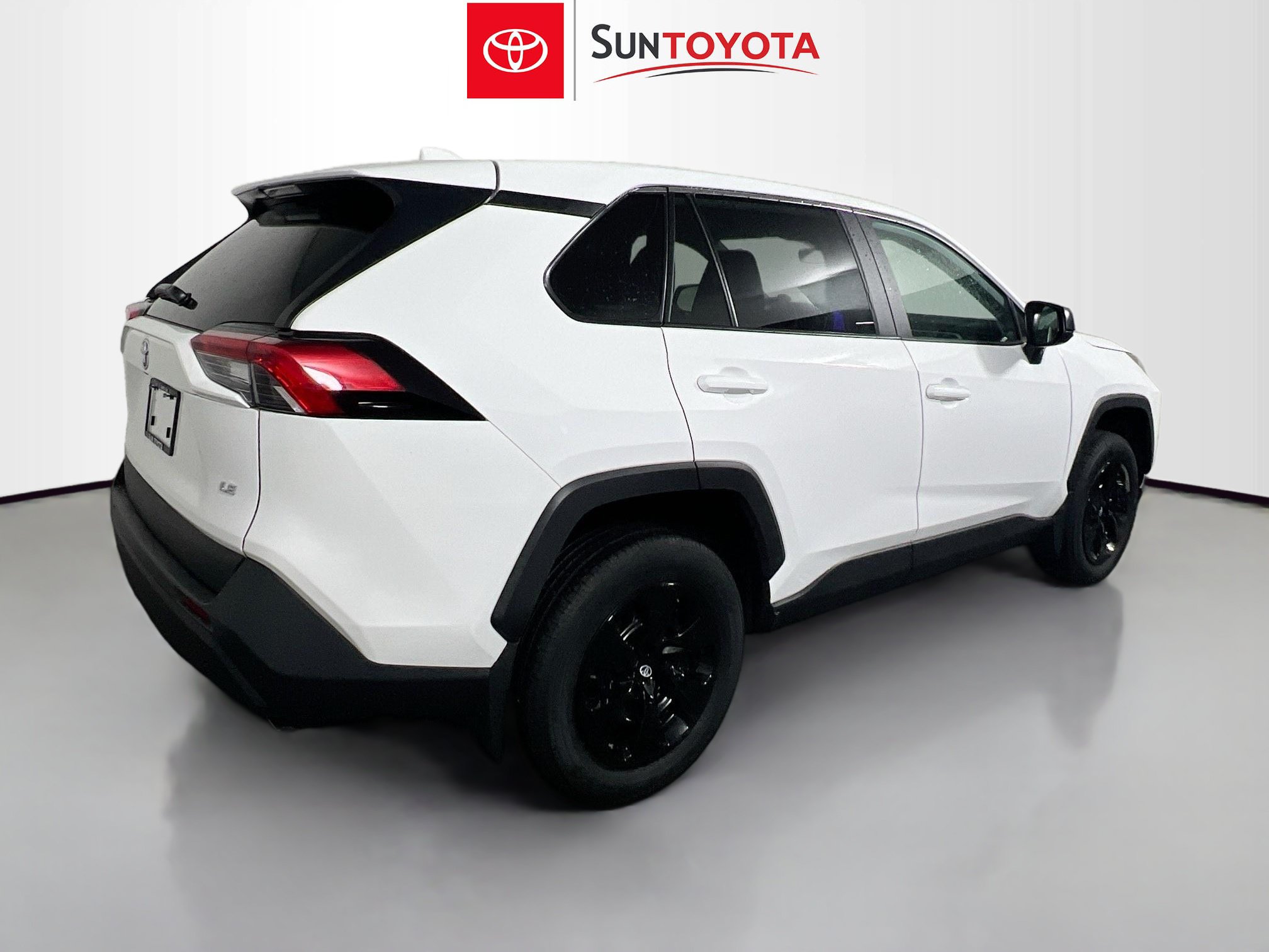 Used 2025 Toyota RAV4 LE FWD image 4
