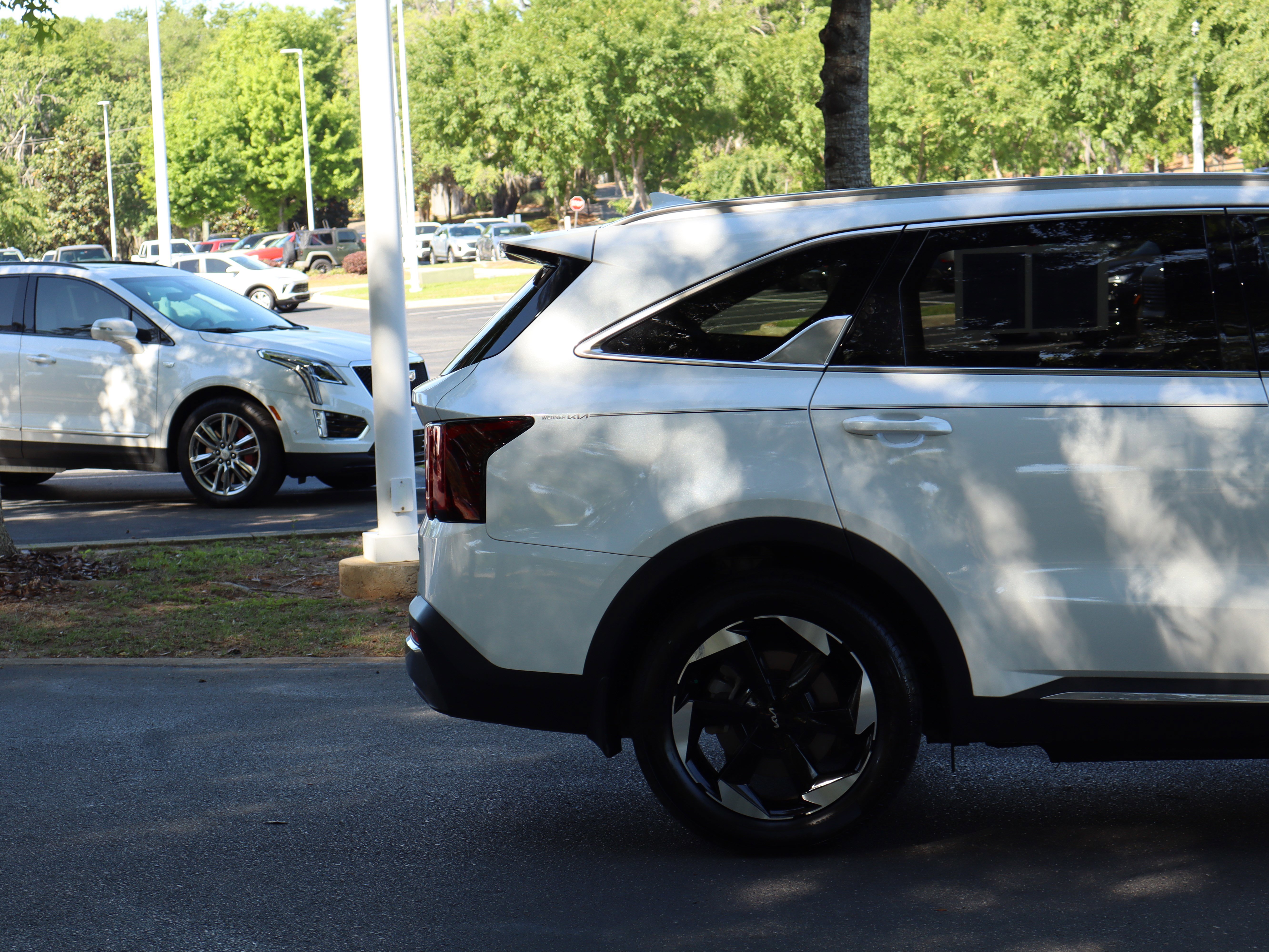 Used 2025 Kia Sorento EX image 10