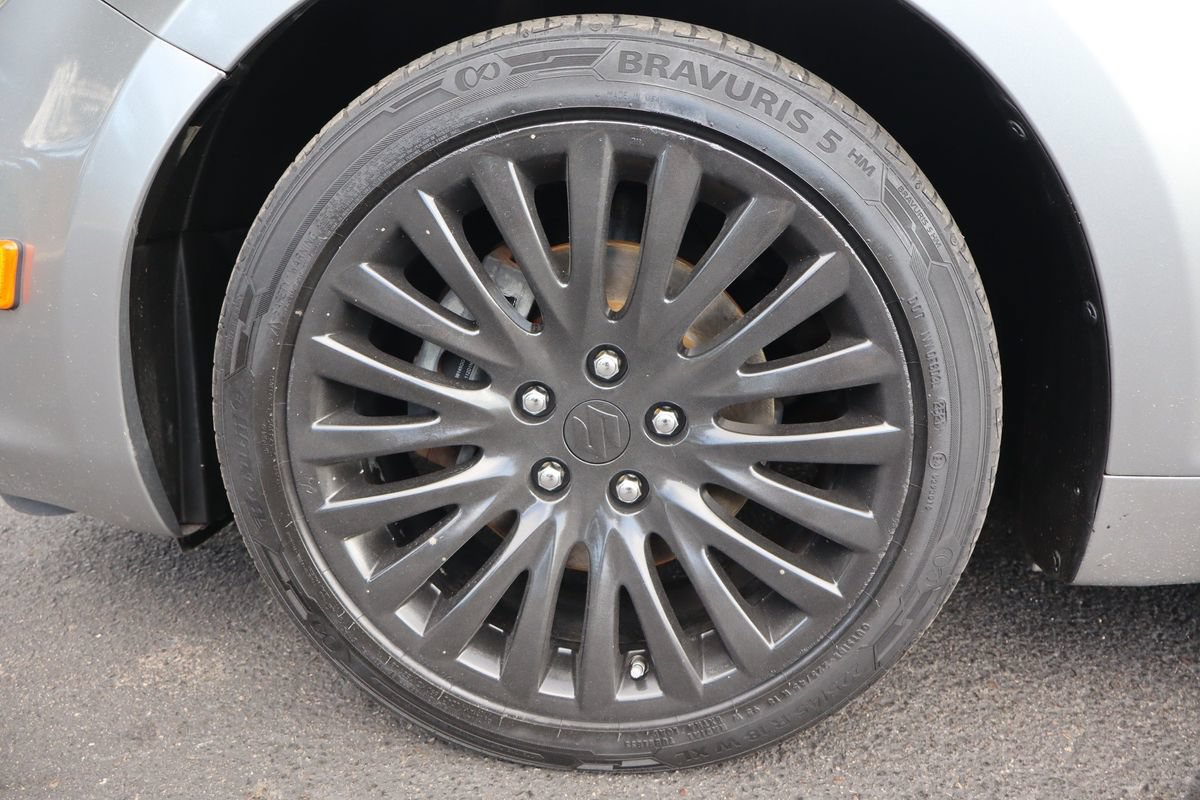 Used 2011 Suzuki Kizashi SE AWD/4WD image 40