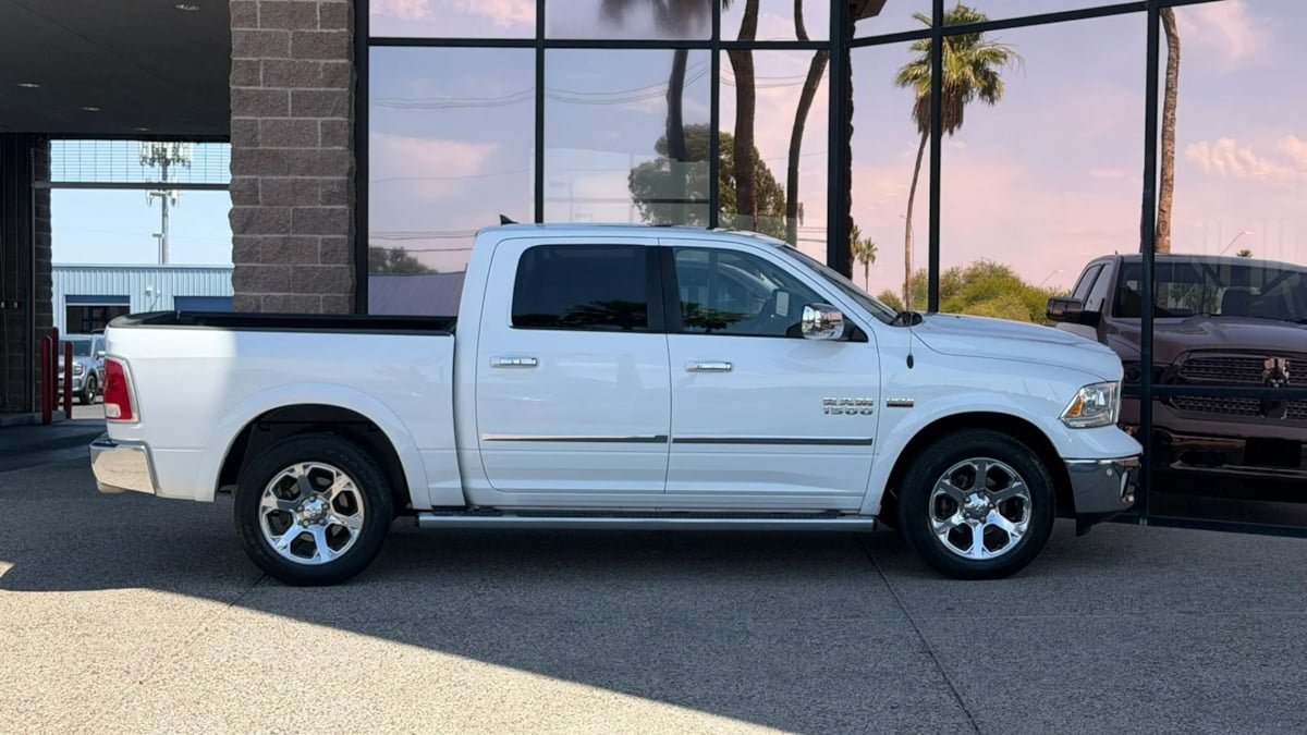 Used 2016 RAM 1500 Laramie w/ Convenience Group AWD/4WD image 21