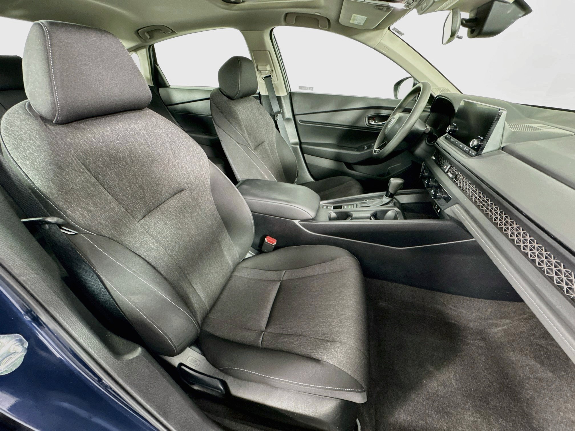 Certified 2024 Honda Accord EX image 27