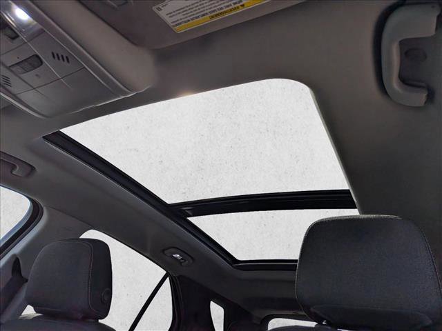 Used 2020 Chevrolet Equinox LT image 18