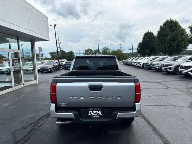 Used 2026 Toyota Tacoma SR5 AWD/4WD image 6