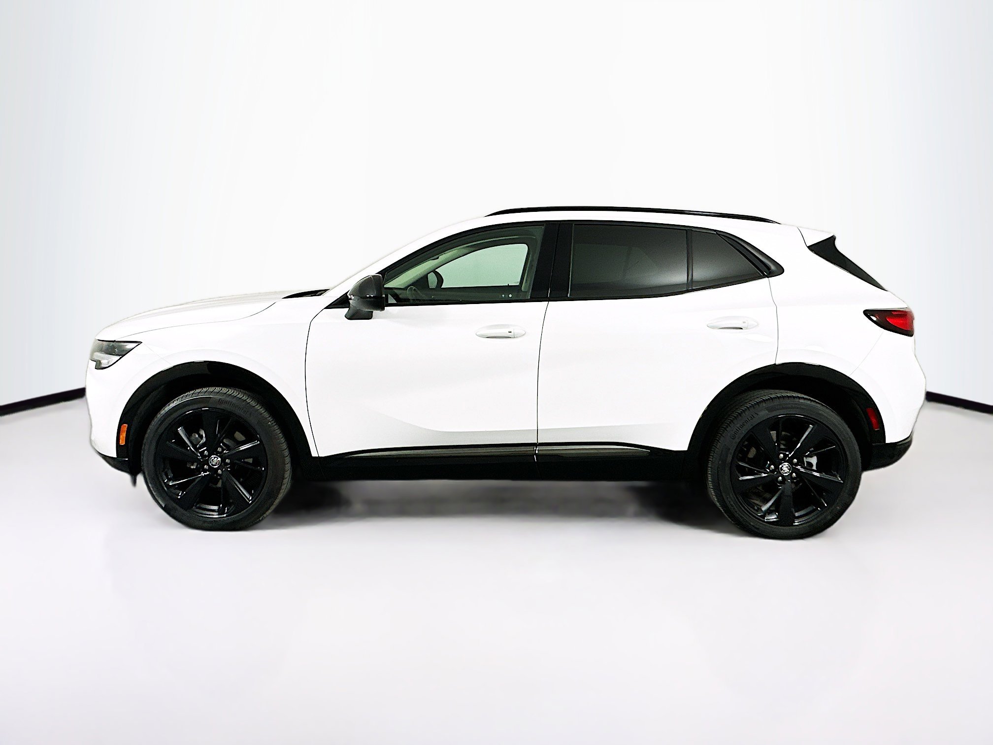 Used 2023 Buick Envision Preferred w/ Sport Touring Package image 4